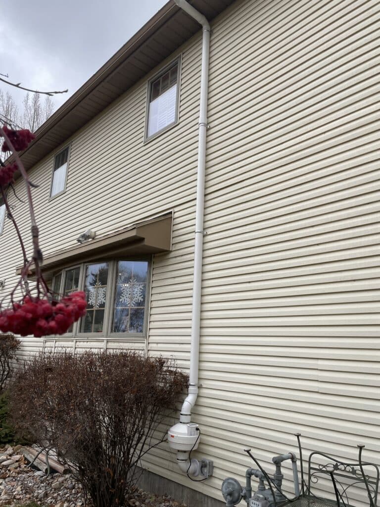 Exterior radon system